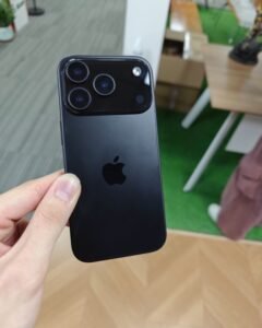iPhone 17 Pro Hands-on Images 